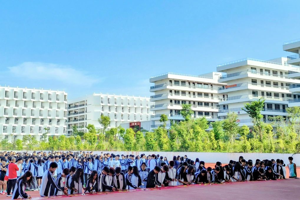 春暖花开迎开学 巳巳如意启新程——​XKTY.COM2025年春季开学返校指南